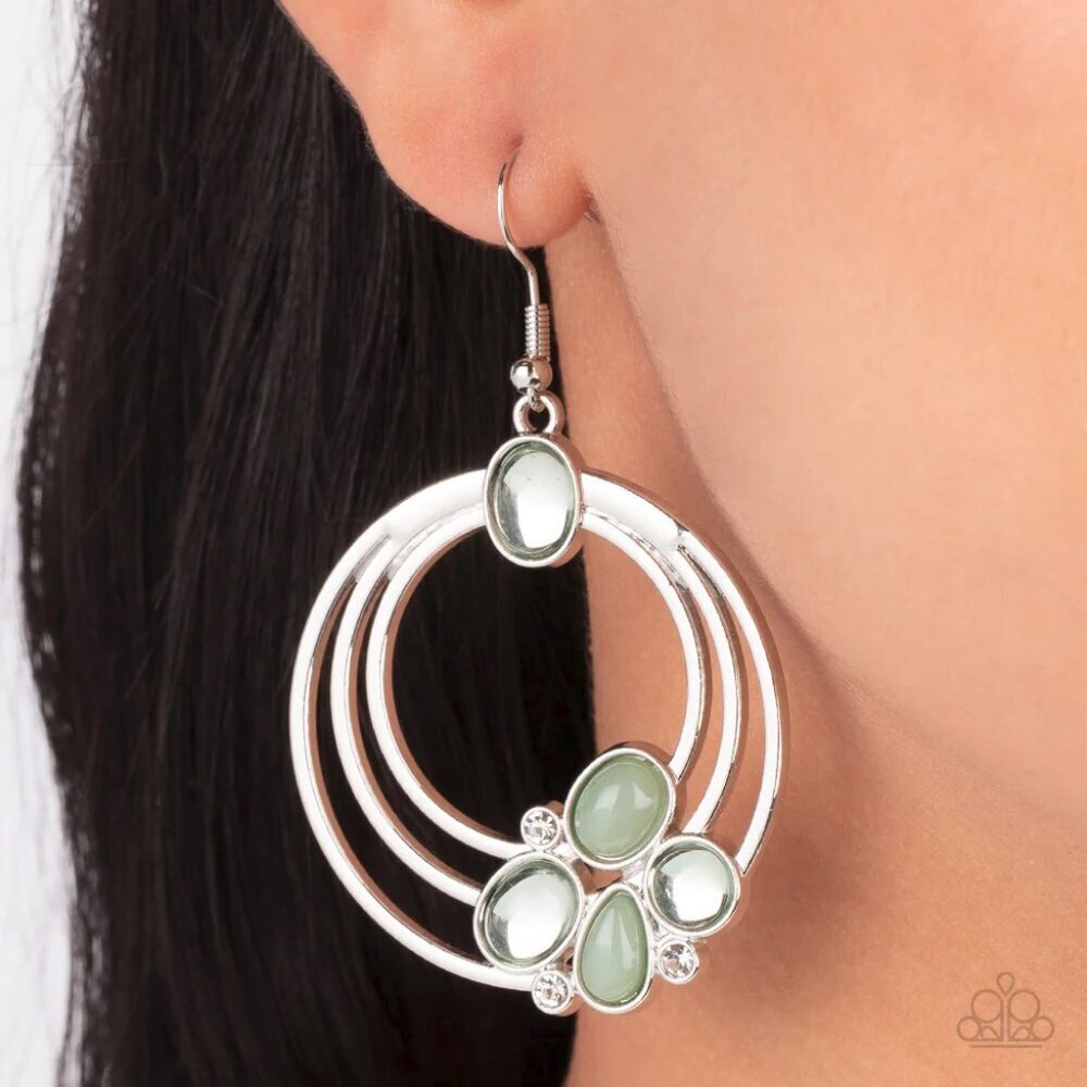 Paparazzi Jewelry Accessories - Dreamy Dewdrops - Green Earrings - Vintage